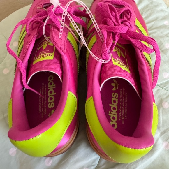 NWT Addias Gazelle Bold Pink and Lime Green Accents Women’s size 8 - Picture 7 of 16